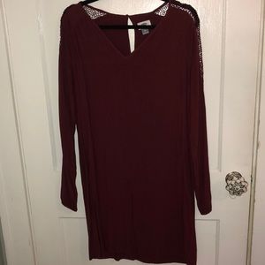 Maroon Long sleeved Shift Dress with Sleeve detail